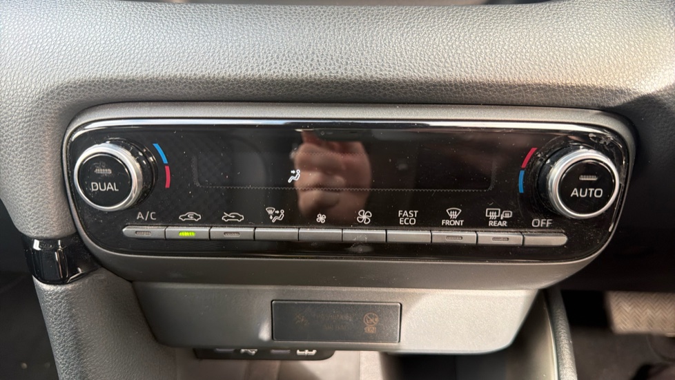 Mazda 2 Hybrid 1.5i Hybrid Homura 5dr CVT Hybrid Hatchback - Image 30