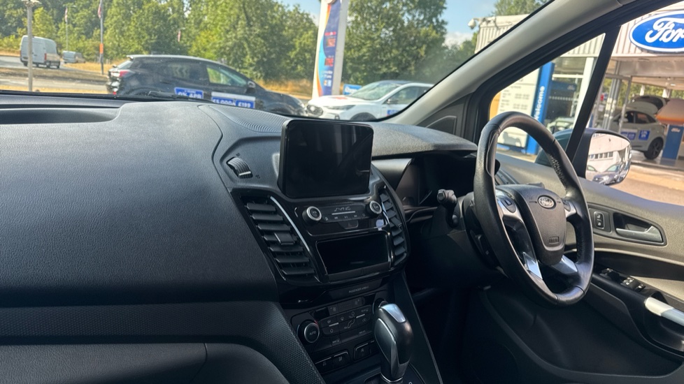 Ford Tourneo Connect 1.5 EcoBlue 120 Titanium 5dr Powershift Diesel Estate - Image 9