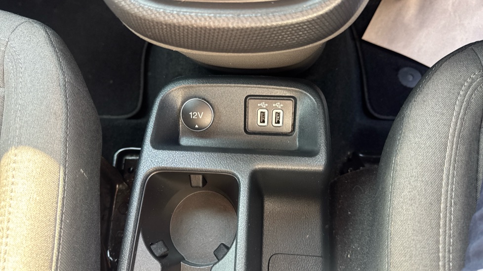 Ford Tourneo Connect 1.5 EcoBlue 120 Titanium 5dr Powershift Diesel Estate - Image 36