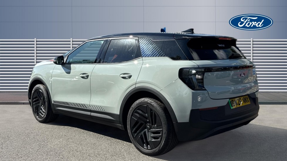 Ford Explorer 210kW Collection 79kWh 5dr Auto Electric Estate - Image 2