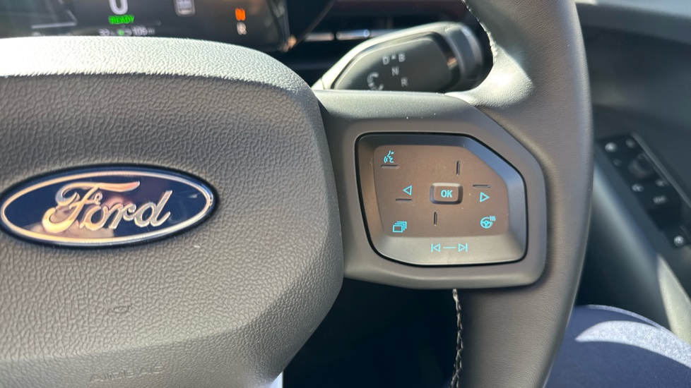Ford Explorer 210kW Collection 79kWh 5dr Auto Electric Estate - Image 34