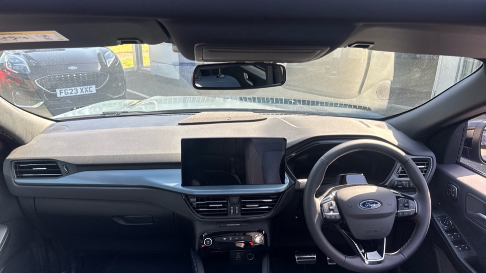 Ford Kuga 2.5 FHEV BlueCruise Edition 5dr CVT Hybrid Estate - Image 10