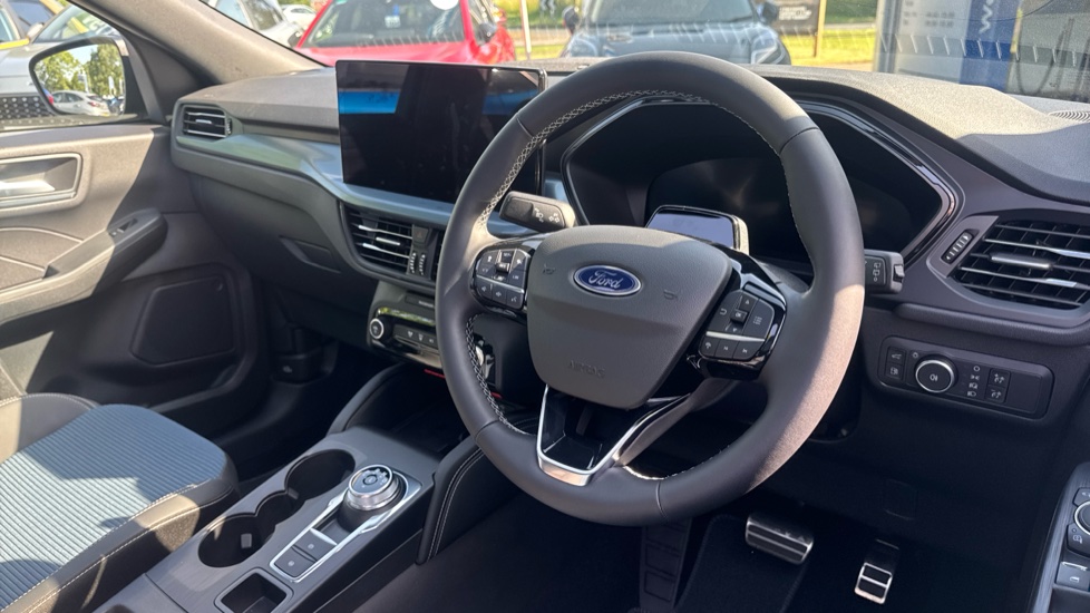 Ford Kuga 2.5 FHEV BlueCruise Edition 5dr CVT Hybrid Estate - Image 11