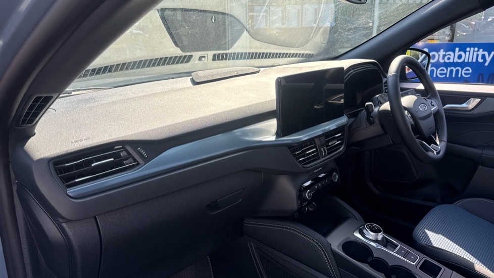 Ford Kuga 2.5 FHEV BlueCruise Edition 5dr CVT Hybrid Estate - Image 39
