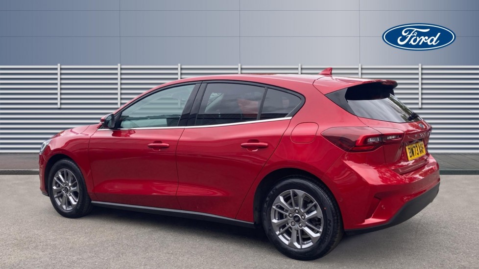 Ford Focus 1.0 EcoBoost Hybrid mHEV 155 Titanium 5dr Petrol Hatchback - Image 2