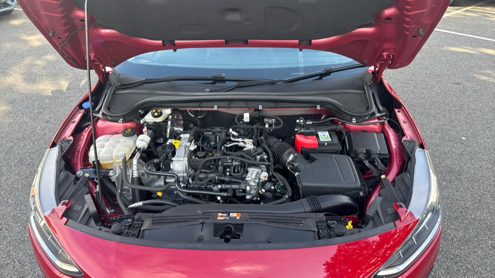 Ford Focus 1.0 EcoBoost Hybrid mHEV 155 Titanium 5dr Petrol Hatchback - Image 8