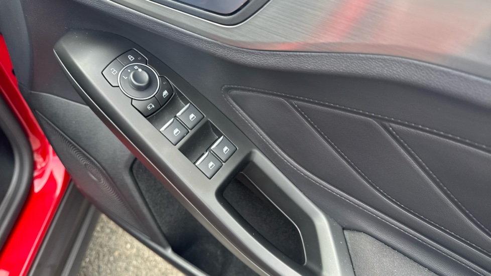 Ford Focus 1.0 EcoBoost Hybrid mHEV 155 Titanium 5dr Petrol Hatchback - Image 36
