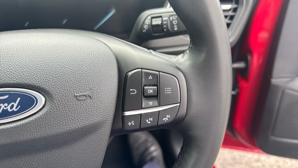 Ford Focus 1.0 EcoBoost Hybrid mHEV 155 Titanium 5dr Petrol Hatchback - Image 38