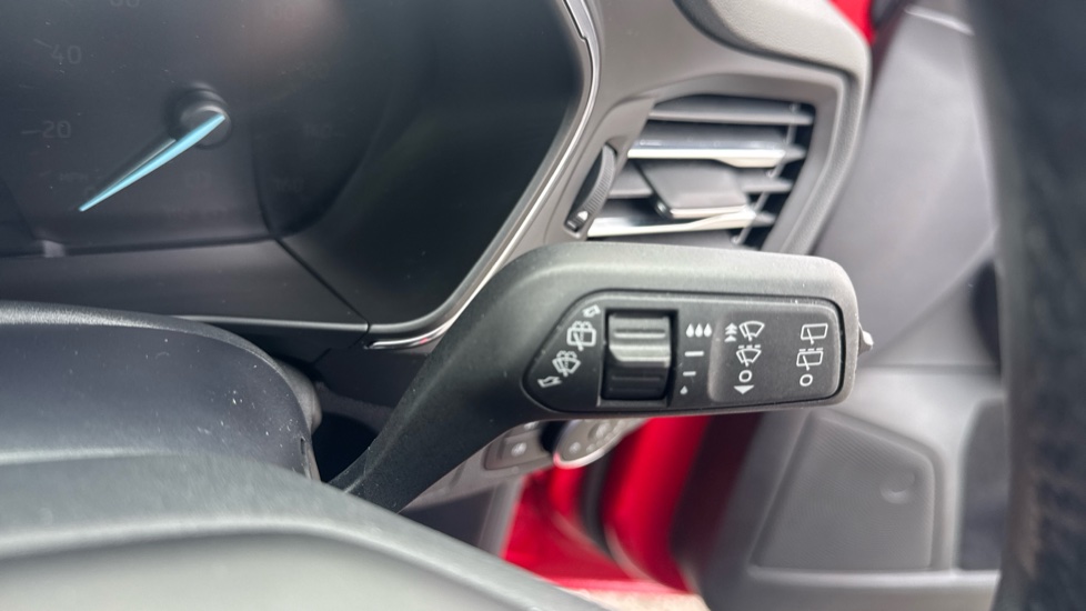 Ford Focus 1.0 EcoBoost Hybrid mHEV 155 Titanium 5dr Petrol Hatchback - Image 41