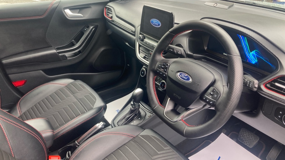 Ford Puma 1.0 EcoBoost Hybrid mHEV ST-Line X 5dr DCT Petrol Hatchback - Image 11