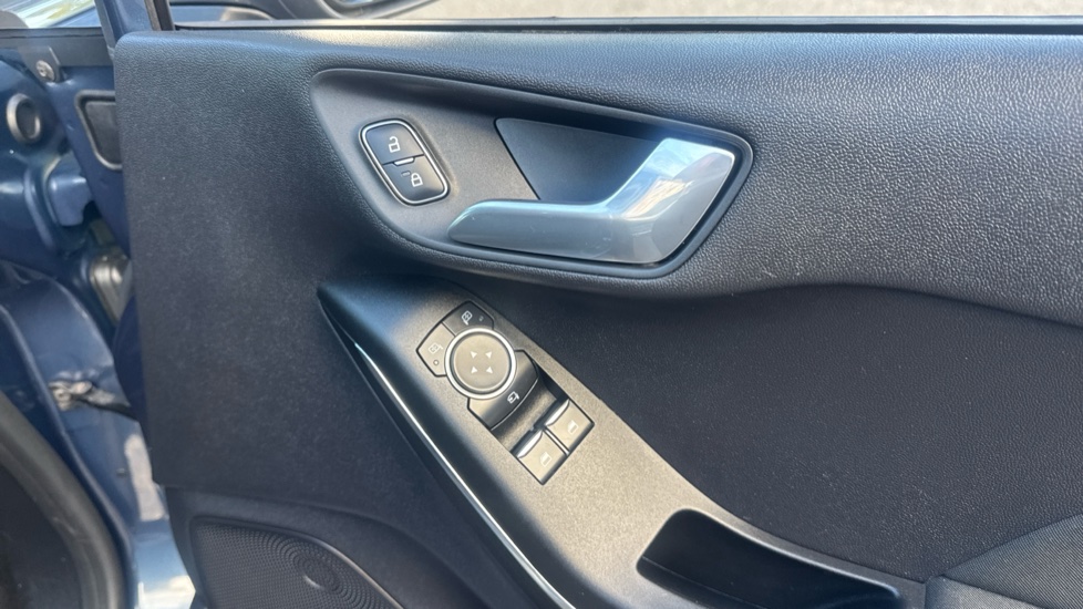 Ford Fiesta 1.0 EcoBoost Titanium 5dr Auto Petrol Hatchback - Image 26