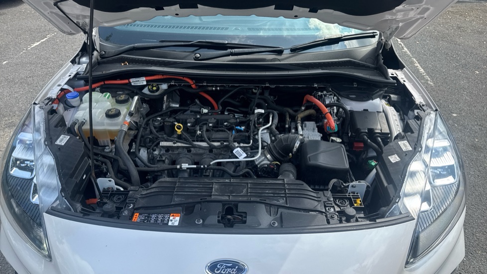 Ford Kuga 2.5 FHEV ST-Line X Edition 5dr CVT Hybrid Estate - Image 8