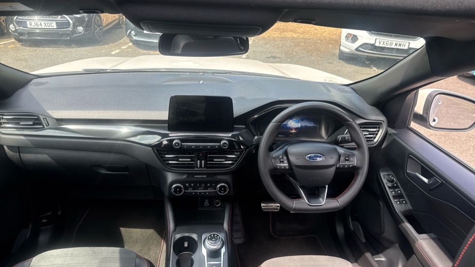 Ford Kuga 2.5 FHEV ST-Line X Edition 5dr CVT Hybrid Estate - Image 10