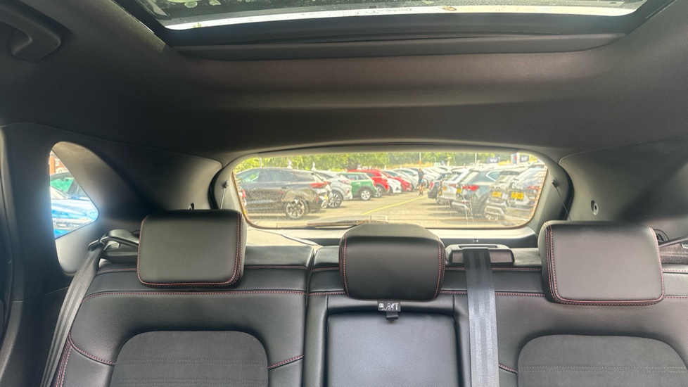 Ford Kuga 2.5 FHEV ST-Line X Edition 5dr CVT Hybrid Estate - Image 15