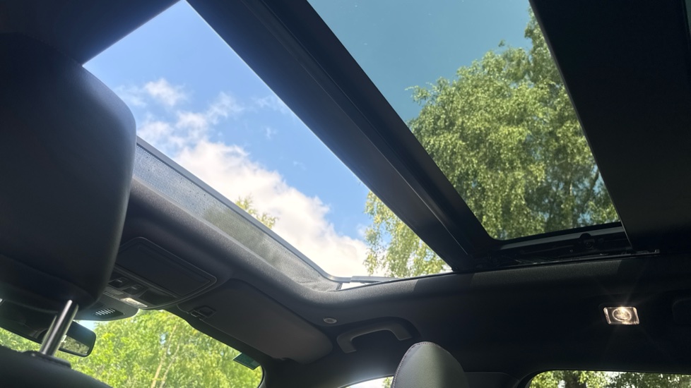 Ford Kuga 2.5 FHEV ST-Line X Edition 5dr CVT Hybrid Estate - Image 26
