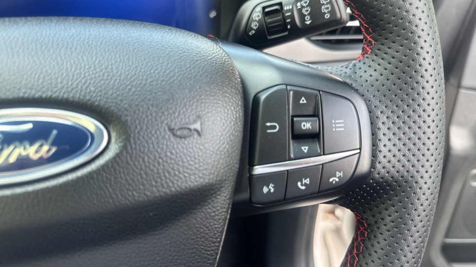 Ford Kuga 2.5 FHEV ST-Line X Edition 5dr CVT Hybrid Estate - Image 39