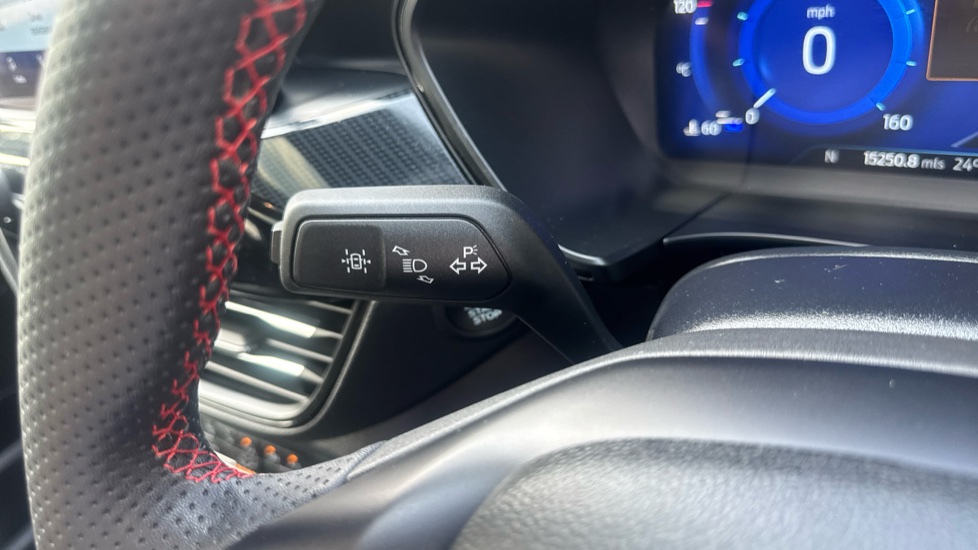 Ford Kuga 2.5 FHEV ST-Line X Edition 5dr CVT Hybrid Estate - Image 41