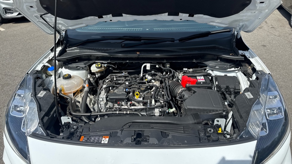 Ford Kuga 1.5 EcoBoost 150 ST-Line Edition 5dr Petrol Estate - Image 8