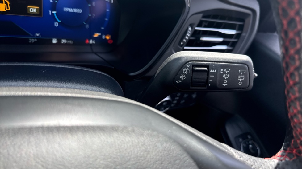 Ford Kuga 1.5 EcoBoost 150 ST-Line Edition 5dr Petrol Estate - Image 34