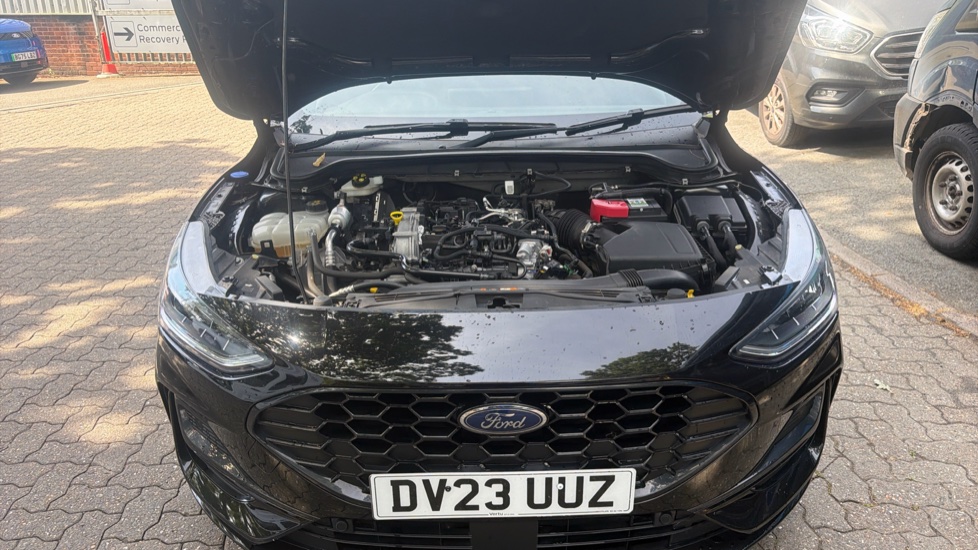 Ford Focus 1.0 EcoBoost Hybrid mHEV ST-Line 5dr Auto Petrol Hatchback - Image 8