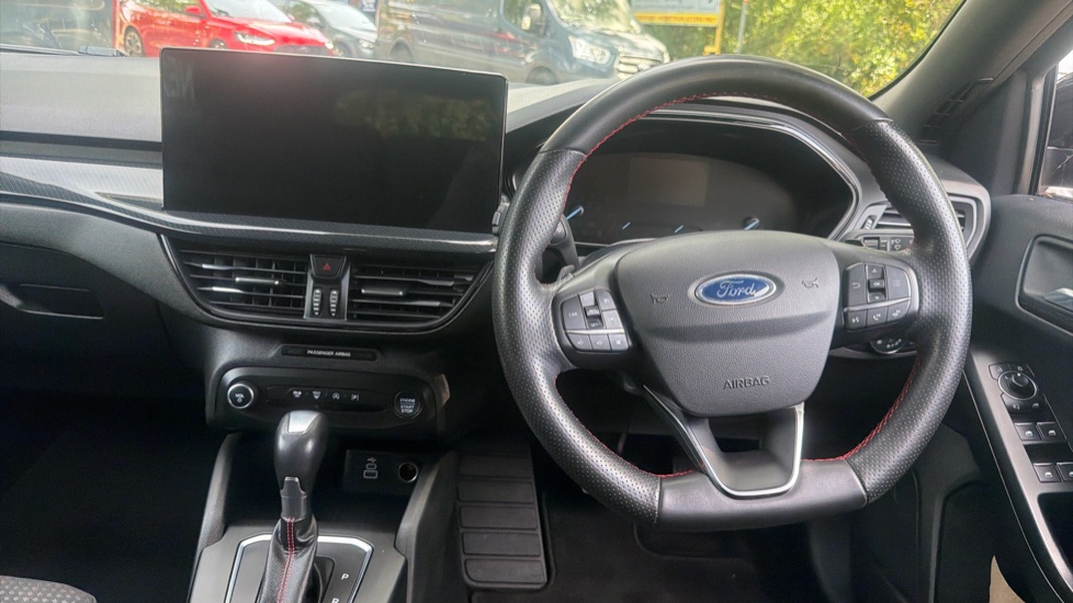 Ford Focus 1.0 EcoBoost Hybrid mHEV ST-Line 5dr Auto Petrol Hatchback - Image 10