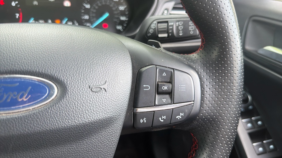 Ford Focus 1.0 EcoBoost Hybrid mHEV ST-Line 5dr Auto Petrol Hatchback - Image 23