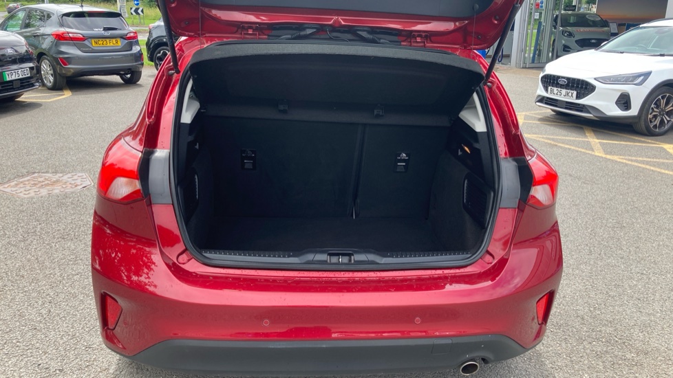Ford Focus 1.0 EcoBoost 125 Titanium 5dr Petrol Hatchback - Image 4