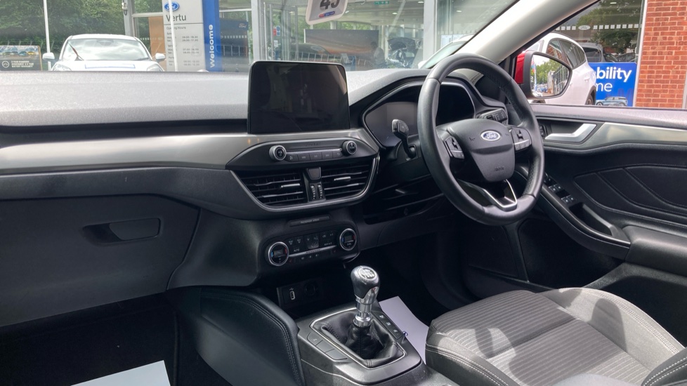 Ford Focus 1.0 EcoBoost 125 Titanium 5dr Petrol Hatchback - Image 9