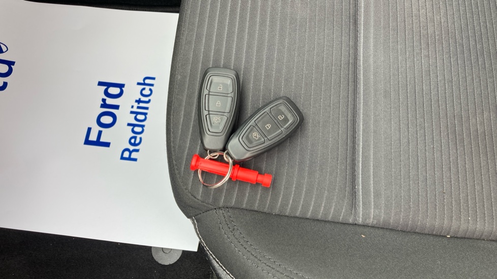 Ford Focus 1.0 EcoBoost 125 Titanium 5dr Petrol Hatchback - Image 20