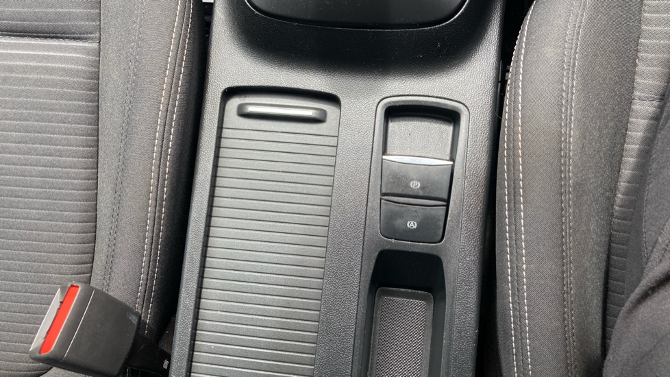 Ford Focus 1.0 EcoBoost 125 Titanium 5dr Petrol Hatchback - Image 30