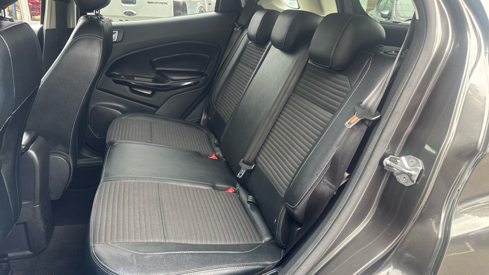 Ford EcoSport 1.5 EcoBlue 125 Titanium 5dr Diesel Hatchback - Image 16