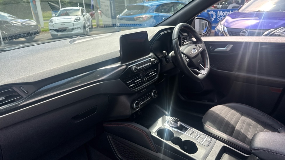Ford Kuga 2.5 PHEV ST-Line X 5dr CVT Estate - Image 9