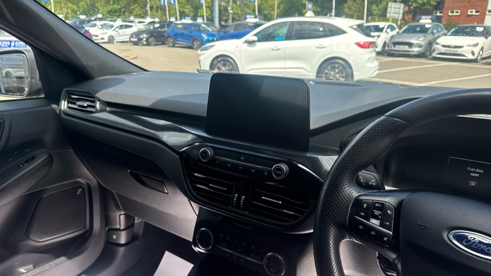 Ford Kuga 2.5 PHEV ST-Line X 5dr CVT Estate - Image 14