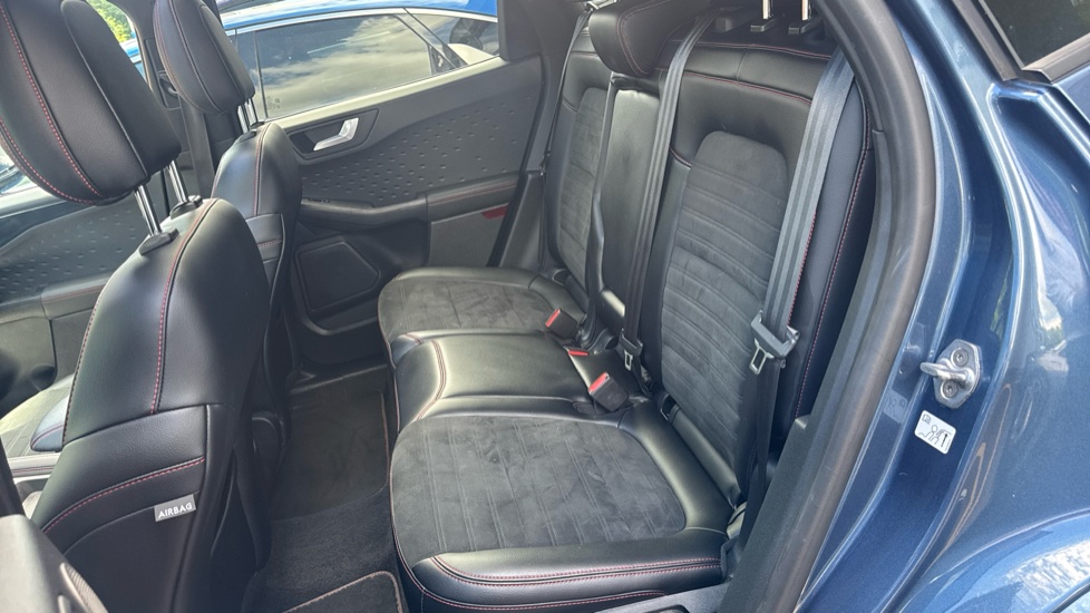 Ford Kuga 2.5 PHEV ST-Line X 5dr CVT Estate - Image 16