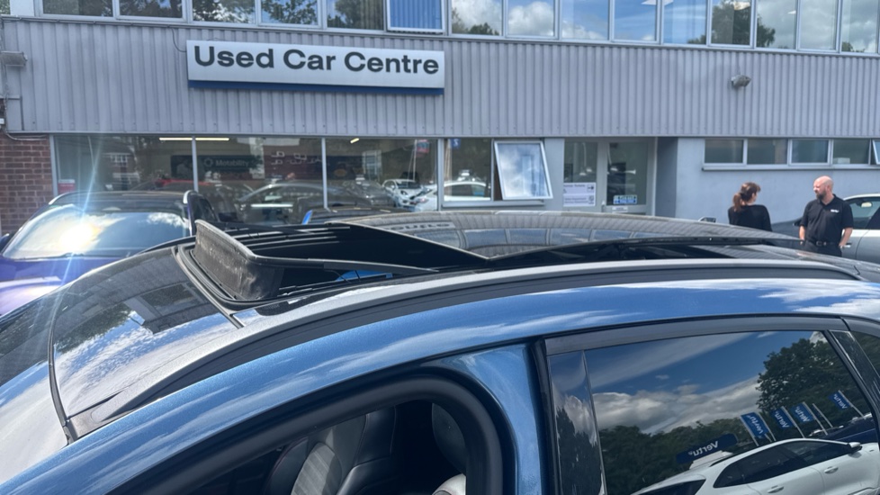 Ford Kuga 2.5 PHEV ST-Line X 5dr CVT Estate - Image 22