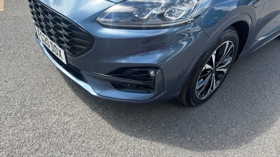 Ford Kuga 2.5 PHEV ST-Line X 5dr CVT Estate - Image 27