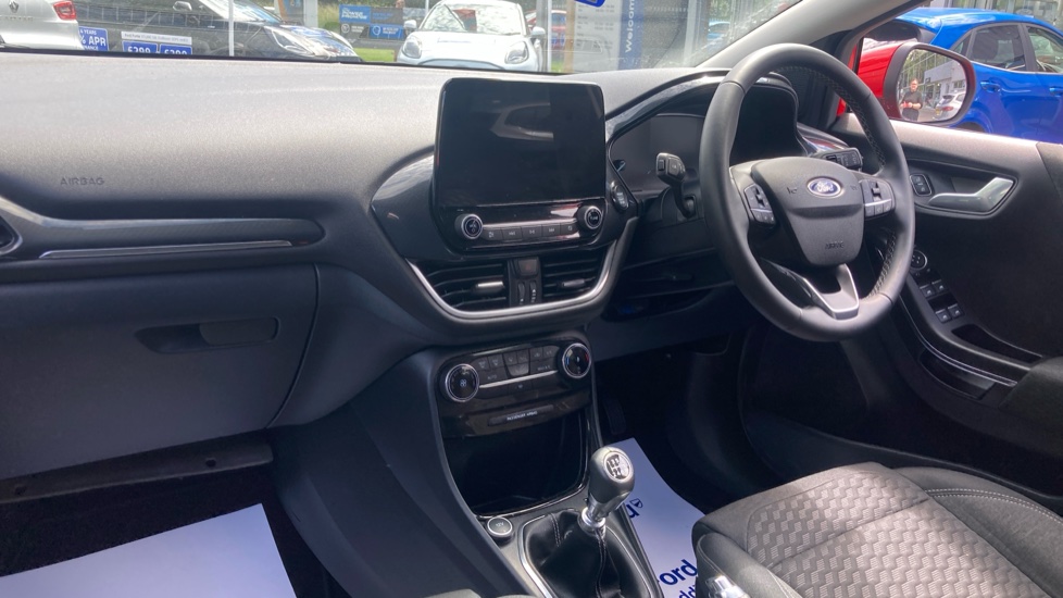 Ford Puma 1.0 EcoBoost Hybrid mHEV Titanium 5dr Petrol Hatchback - Image 9