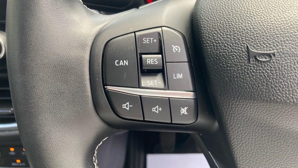 Ford Puma 1.0 EcoBoost Hybrid mHEV Titanium 5dr Petrol Hatchback - Image 35