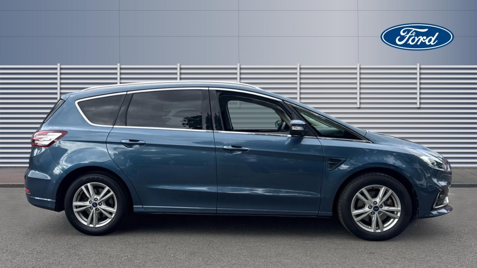 Ford S-MAX 2.5 FHEV 190 Titanium 5dr CVT Hybrid Estate - Image 5