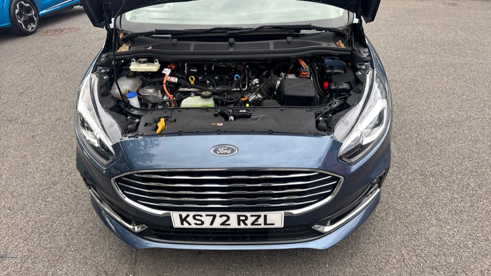 Ford S-MAX 2.5 FHEV 190 Titanium 5dr CVT Hybrid Estate - Image 8