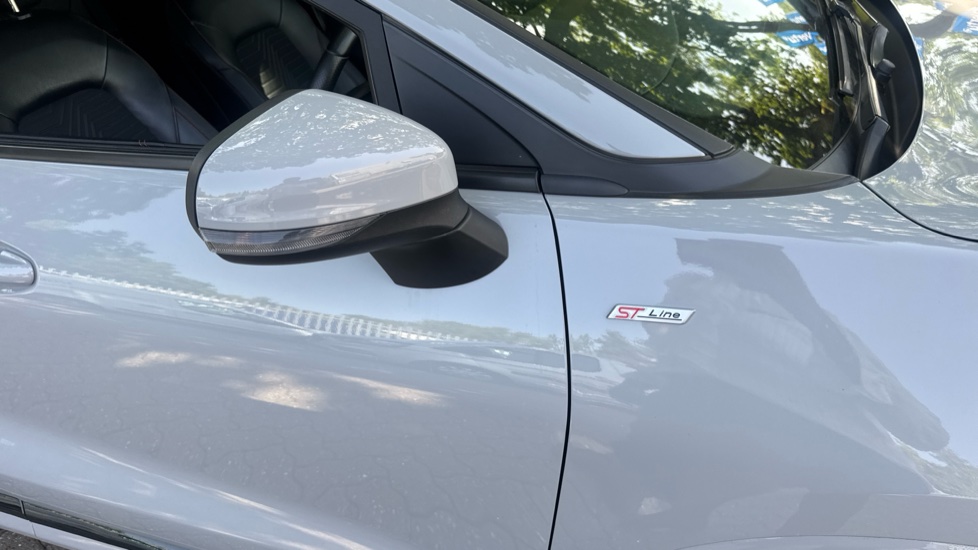 Ford Puma 1.0 EcoBoost Hybrid mHEV 155 ST-Line X 5dr Petrol Hatchback - Image 35