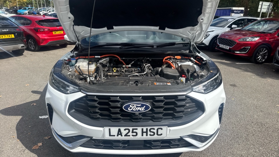 Ford Kuga 2.5 PHEV ST-Line X 5dr CVT Estate - Image 8