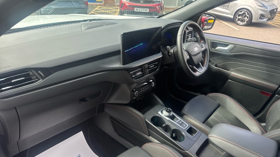 Ford Kuga 2.5 PHEV ST-Line X 5dr CVT Estate - Image 9