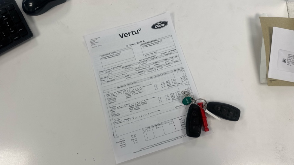 Ford Kuga 2.5 PHEV ST-Line X 5dr CVT Estate - Image 19