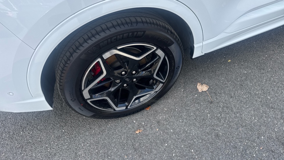 Ford Kuga 2.5 PHEV ST-Line X 5dr CVT Estate - Image 22