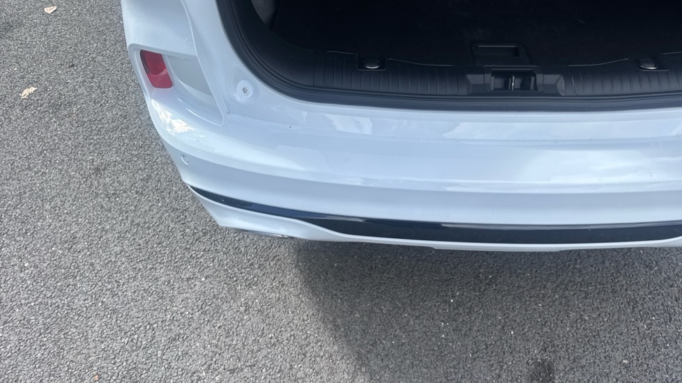 Ford Kuga 2.5 PHEV ST-Line X 5dr CVT Estate - Image 27