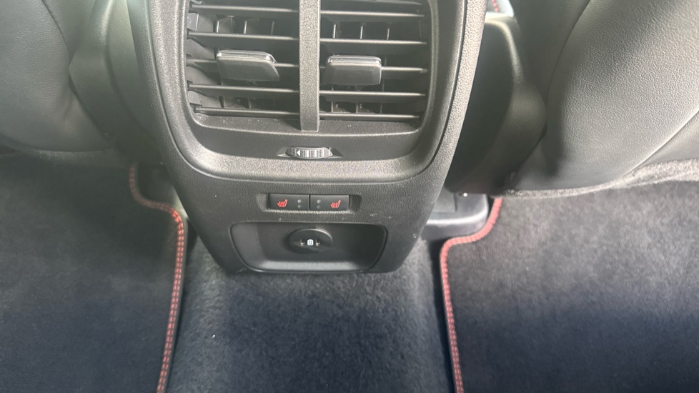 Ford Kuga 2.5 PHEV ST-Line X 5dr CVT Estate - Image 30