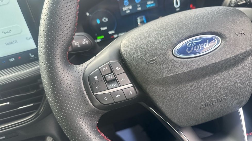 Ford Kuga 2.5 PHEV ST-Line X 5dr CVT Estate - Image 37