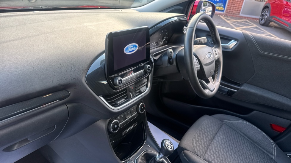 Ford Puma 1.0 EcoBoost Hybrid mHEV Titanium 5dr Petrol Hatchback - Image 9