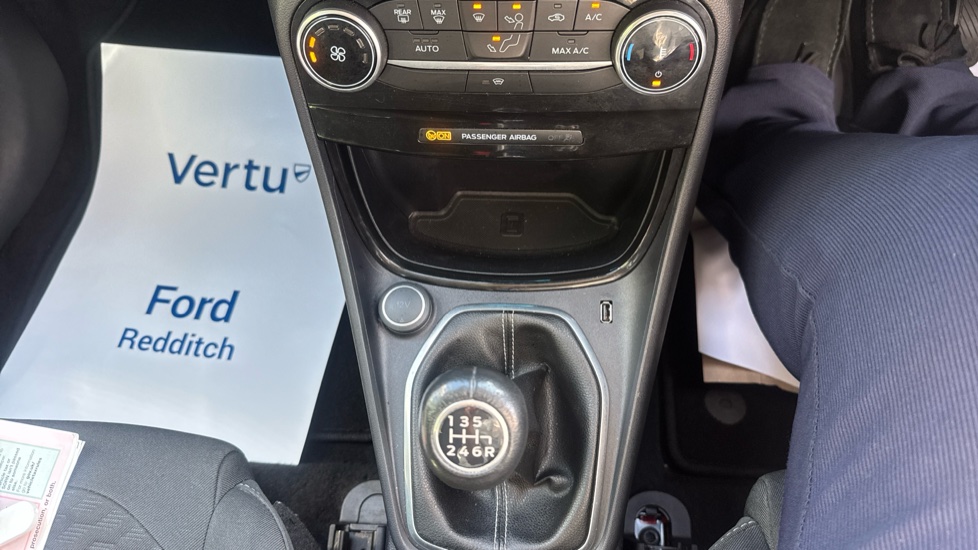 Ford Puma 1.0 EcoBoost Hybrid mHEV Titanium 5dr Petrol Hatchback - Image 29